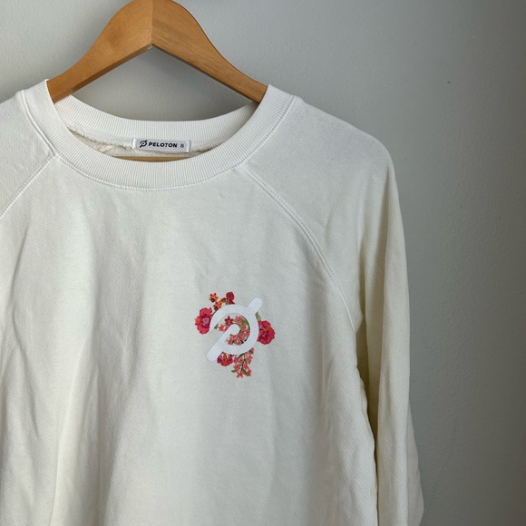 Rare Peloton oversized Sweatshirt size S - Picture 2 of 6